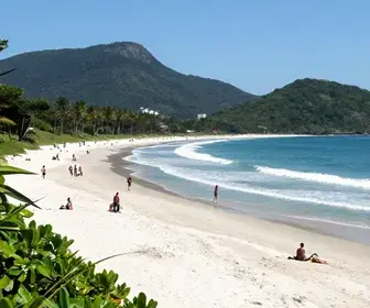Descubra a Praia de Barra do Sahy no Litoral Norte do Espírito Santo